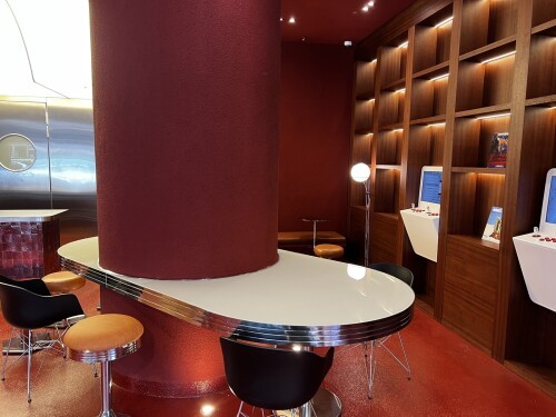 Perlos Burger Metropol AVM