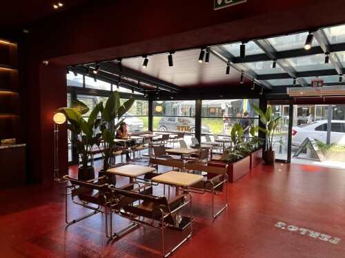 Perlos Burger Metropol AVM
